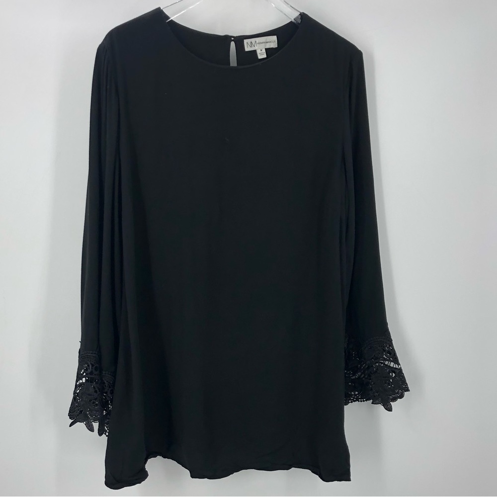 *Neiman Marcus Black Dress Womens 8 Bell Sleeve Lace